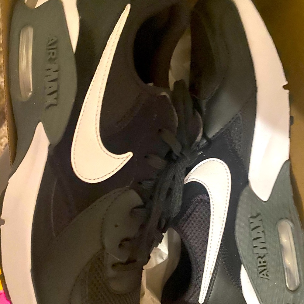 Brand new NIKE Air Max Excee